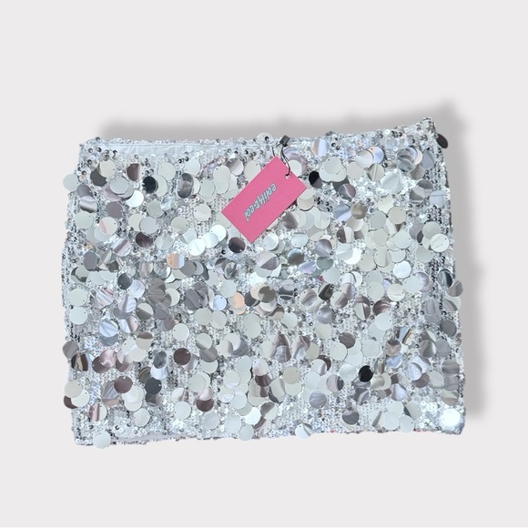 Edikted Sabrina Silver Sparkling Low Rise Mini Skirt NWT- Size Small - Picture 10 of 10